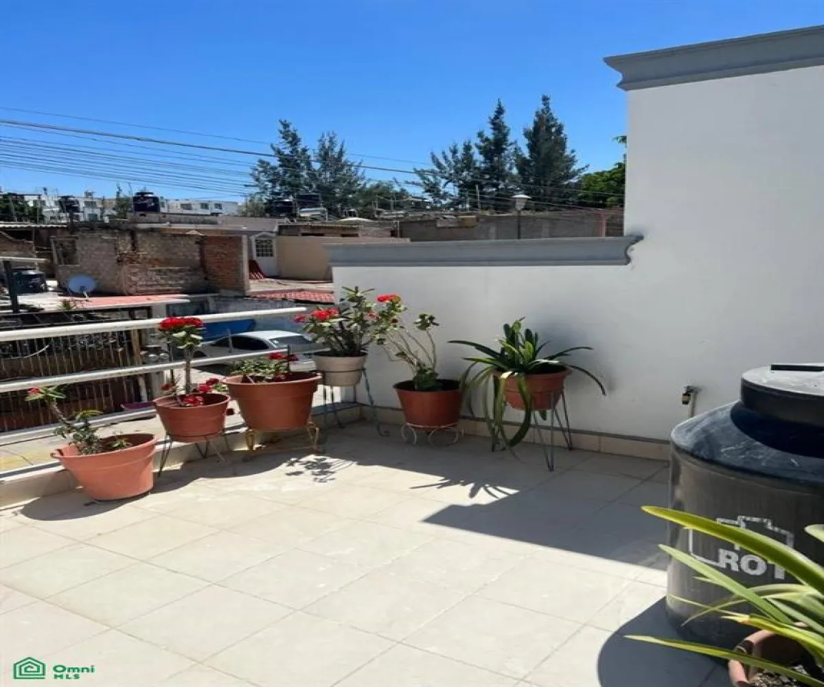 En Venta,Jardines de San Gonzalo,SAN DAVID GALVAN 47, Zapopan, Jalisco 45134, 5 Habitaciones,2 Baños,SAN DAVID GALVAN,2,MX25900671