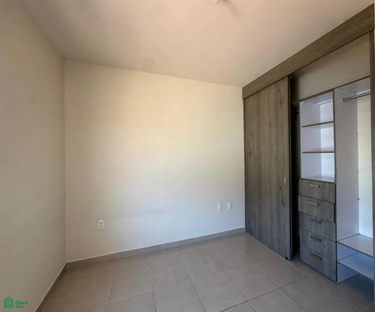 En Venta,Vista Sur Residencial,Vista Oriente 1274, Tlajomulco de Zuniga, Jalisco 45640, 3 Habitaciones,2 Baños,Vista Oriente,2,MX25901912