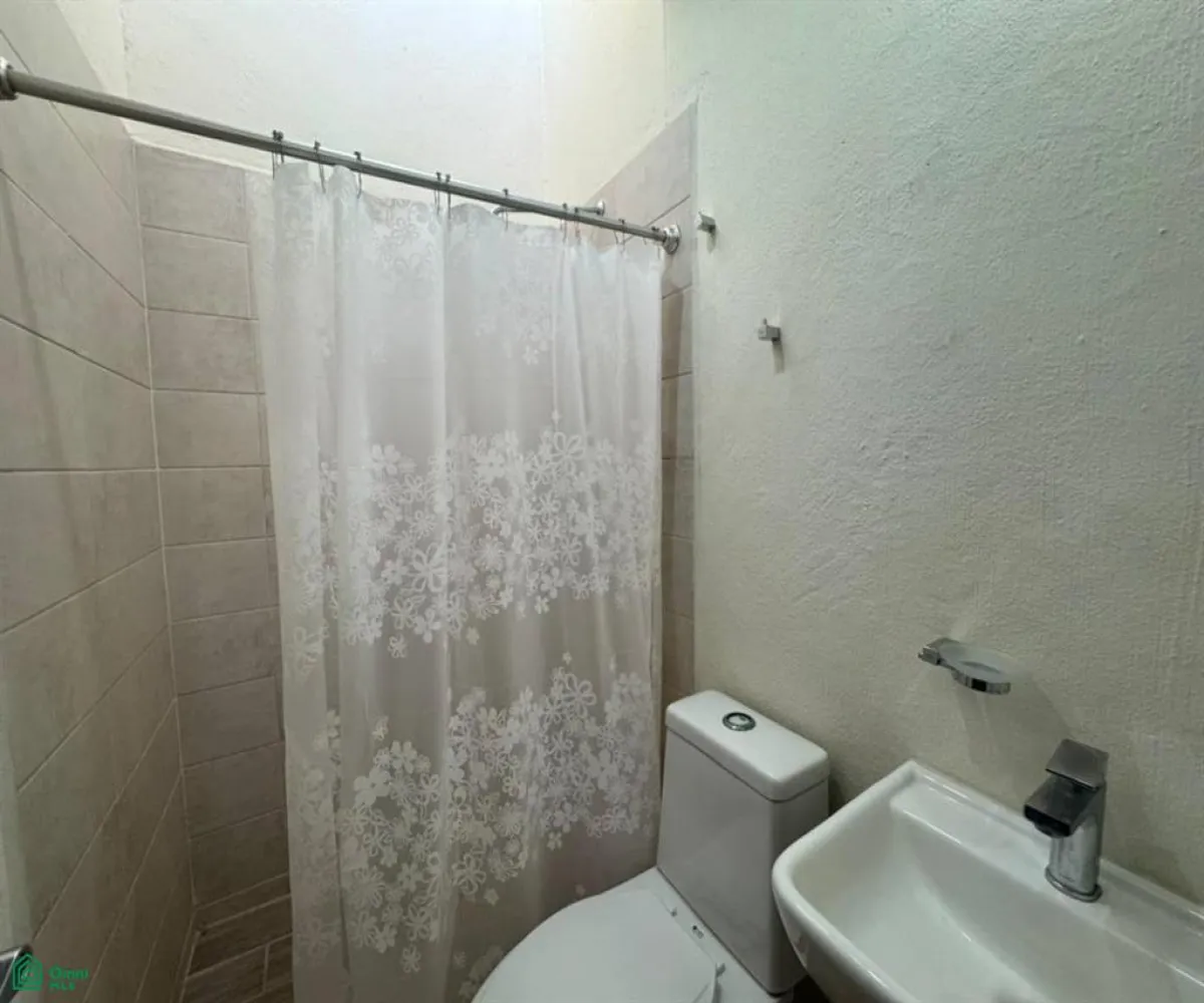 En Venta,Vista Sur Residencial,Vista Oriente 1274, Tlajomulco de Zuniga, Jalisco 45640, 3 Habitaciones,2 Baños,Vista Oriente,2,MX25901912