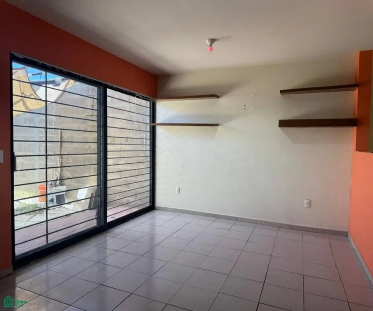 En Venta,Vista Sur Residencial,Vista Oriente 1274, Tlajomulco de Zuniga, Jalisco 45640, 3 Habitaciones,2 Baños,Vista Oriente,2,MX25901912