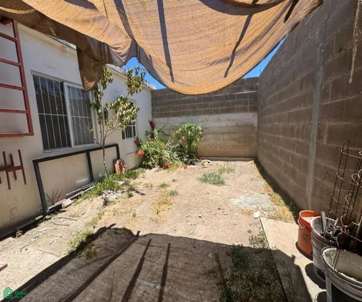 En Venta,Vista Sur Residencial,Vista Oriente 1274, Tlajomulco de Zuniga, Jalisco 45640, 3 Habitaciones,2 Baños,Vista Oriente,2,MX25901912