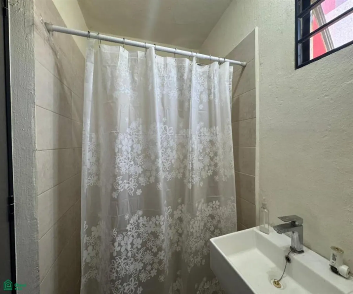 En Venta,Vista Sur Residencial,Vista Oriente 1274, Tlajomulco de Zuniga, Jalisco 45640, 3 Habitaciones,2 Baños,Vista Oriente,2,MX25901912