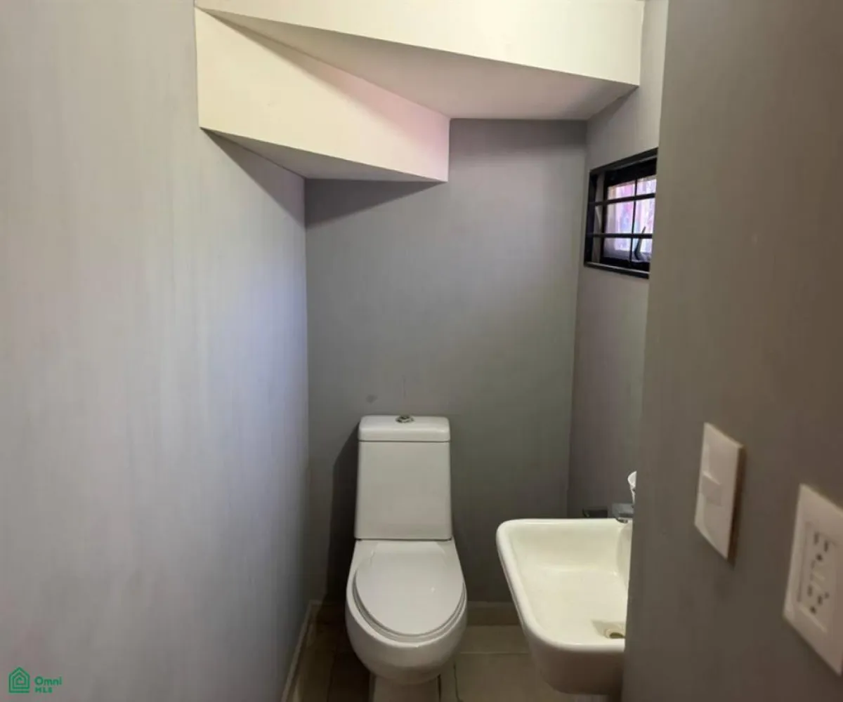 En Venta,Vista Sur Residencial,Vista Oriente 1274, Tlajomulco de Zuniga, Jalisco 45640, 3 Habitaciones,2 Baños,Vista Oriente,2,MX25901912