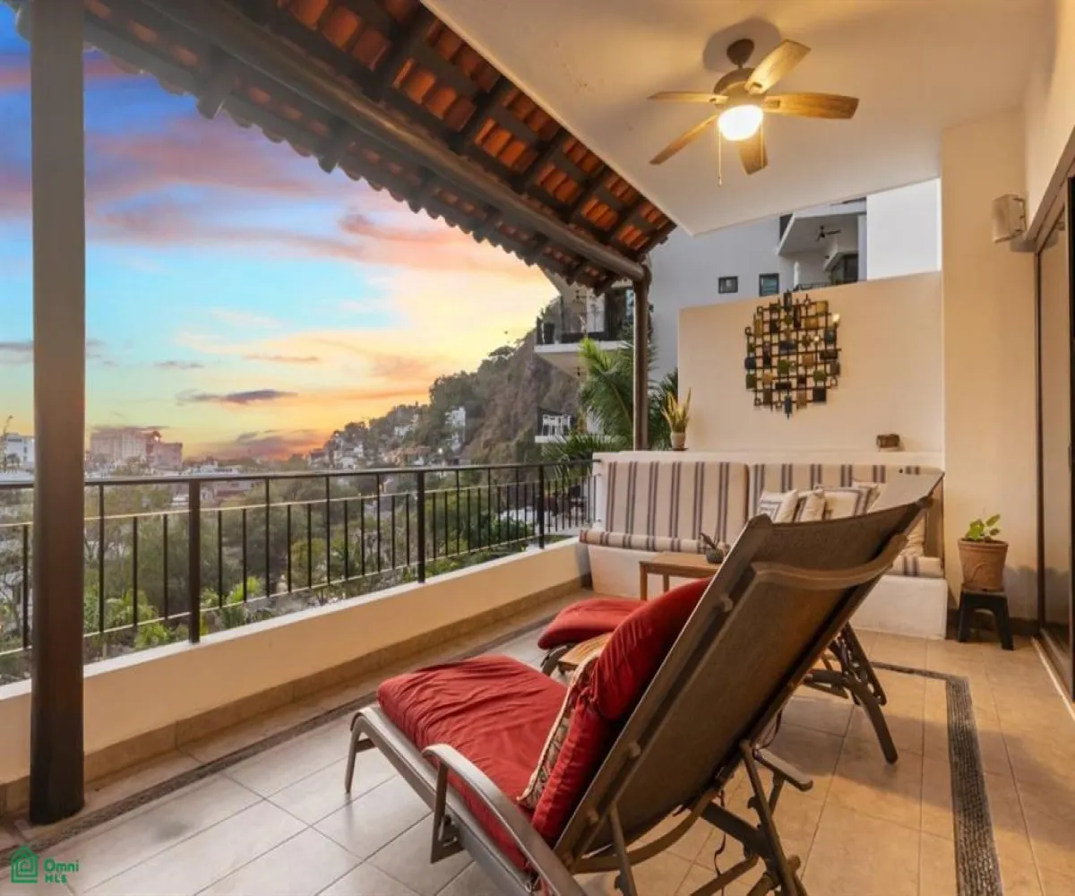 En Venta,El Caloso,Invierno 70 Int 402, Puerto Vallarta, Jalisco 48360, 2 Habitaciones,2 Baños,Invierno,3,MX25902212