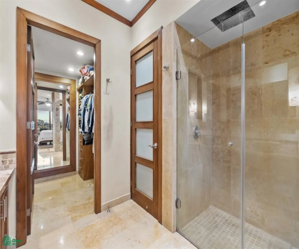 En Venta,El Caloso,Invierno 70 Int 402, Puerto Vallarta, Jalisco 48360, 2 Habitaciones,2 Baños,Invierno,3,MX25902212