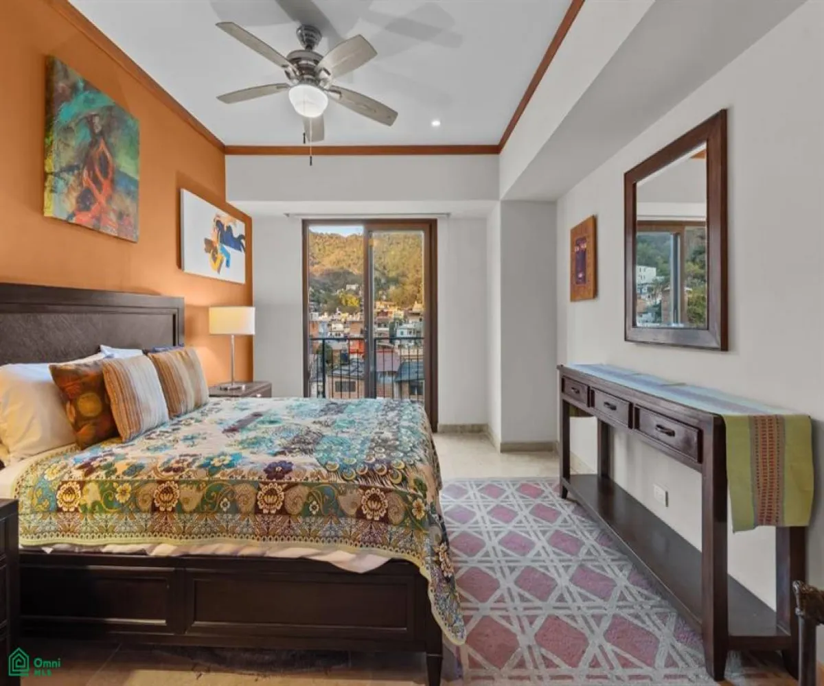 En Venta,El Caloso,Invierno 70 Int 402, Puerto Vallarta, Jalisco 48360, 2 Habitaciones,2 Baños,Invierno,3,MX25902212