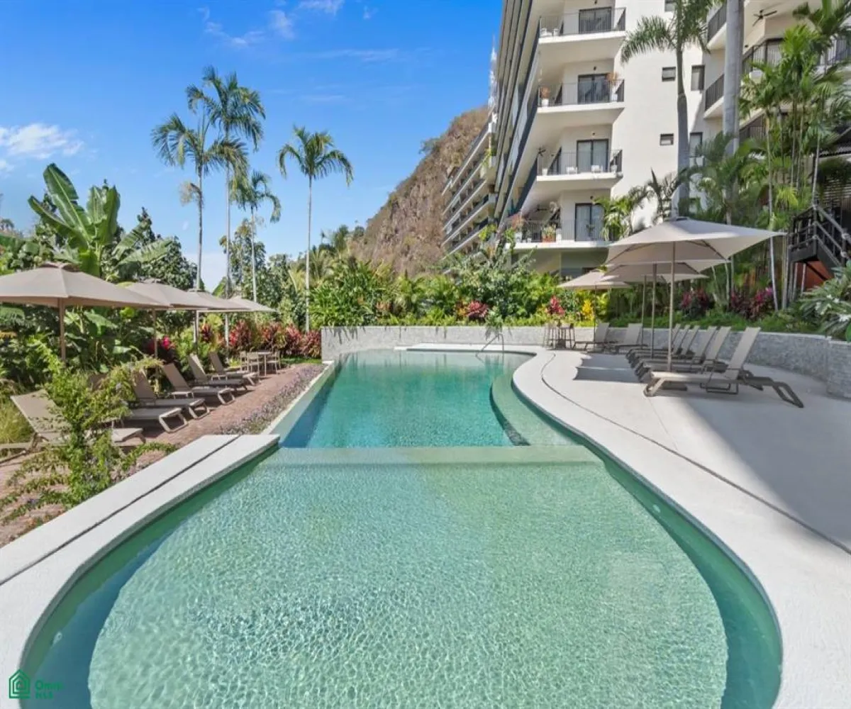 En Venta,El Caloso,Invierno 70 Int 402, Puerto Vallarta, Jalisco 48360, 2 Habitaciones,2 Baños,Invierno,3,MX25902212