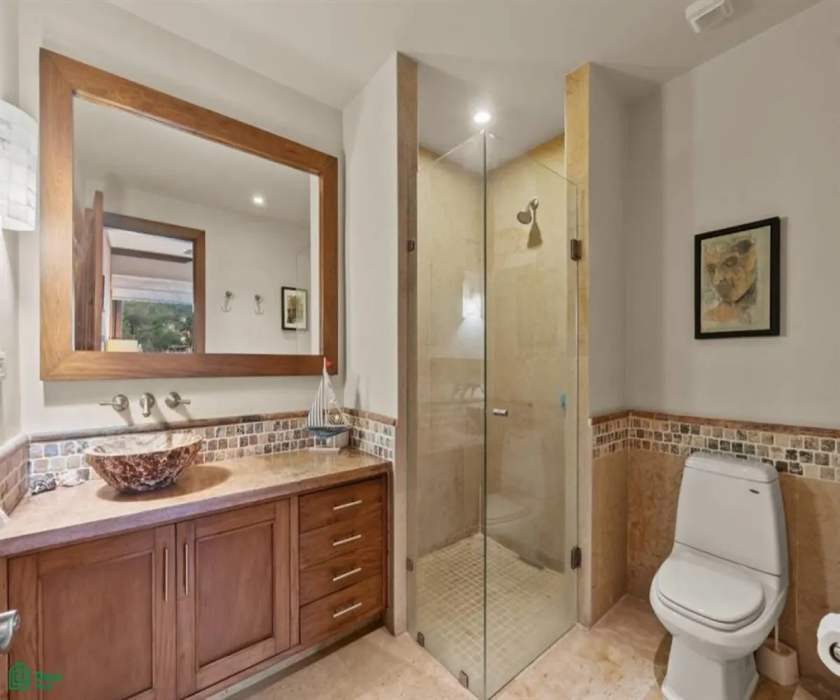 En Venta,El Caloso,Invierno 70 Int 402, Puerto Vallarta, Jalisco 48360, 2 Habitaciones,2 Baños,Invierno,3,MX25902212