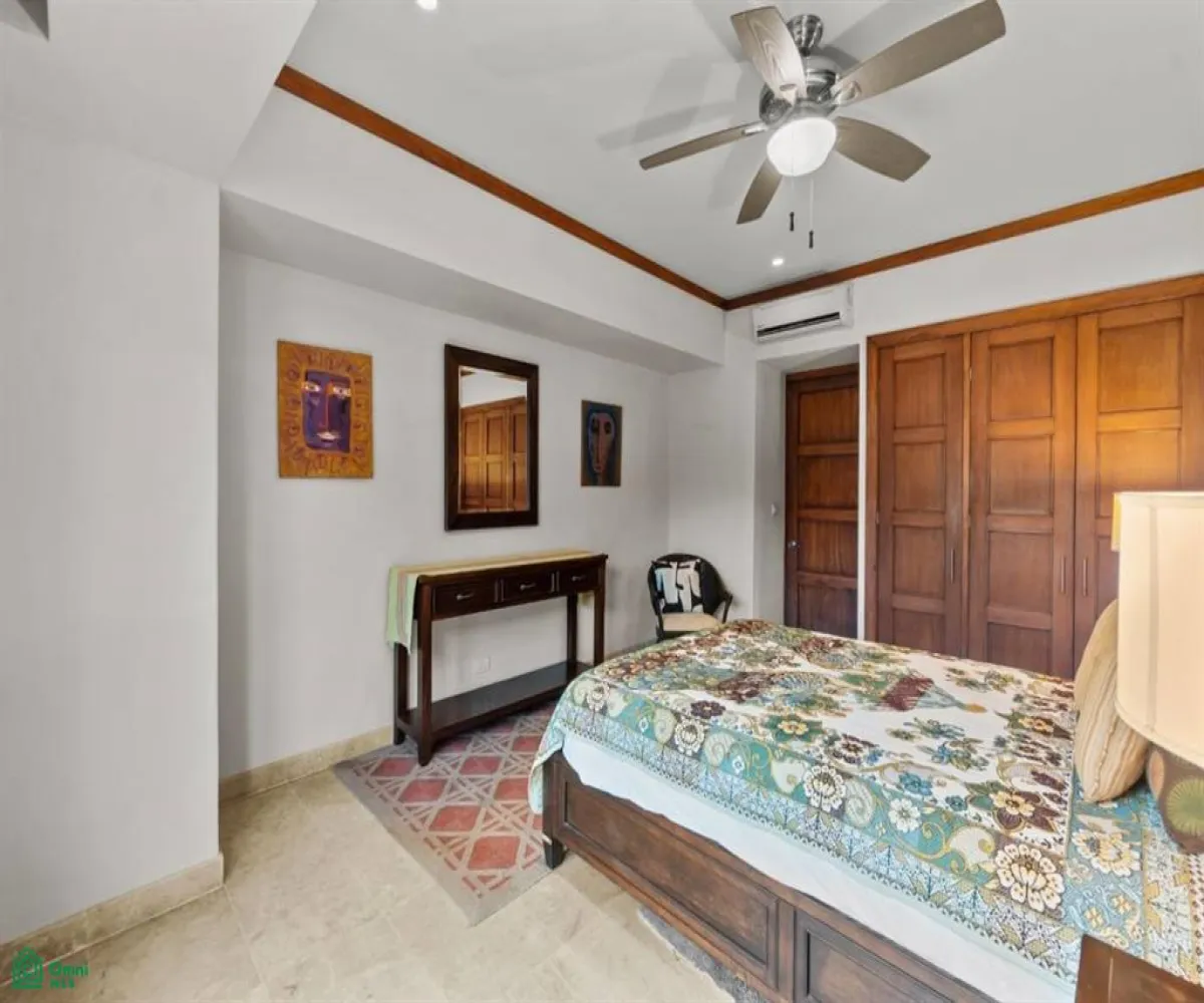 En Venta,El Caloso,Invierno 70 Int 402, Puerto Vallarta, Jalisco 48360, 2 Habitaciones,2 Baños,Invierno,3,MX25902212