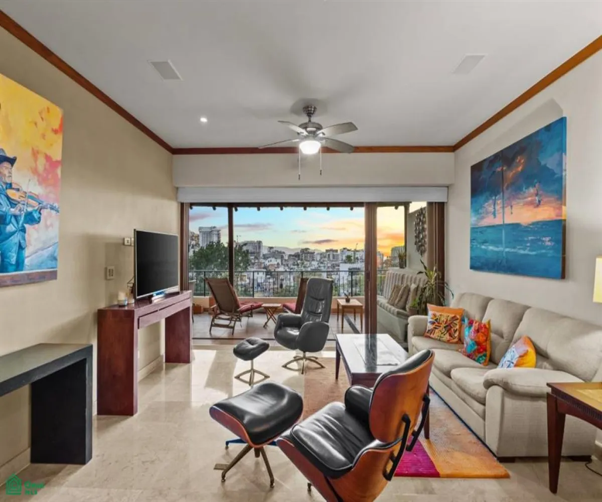 En Venta,El Caloso,Invierno 70 Int 402, Puerto Vallarta, Jalisco 48360, 2 Habitaciones,2 Baños,Invierno,3,MX25902212