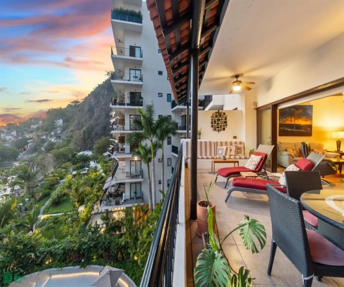 En Venta,El Caloso,Invierno 70 Int 402, Puerto Vallarta, Jalisco 48360, 2 Habitaciones,2 Baños,Invierno,3,MX25902212