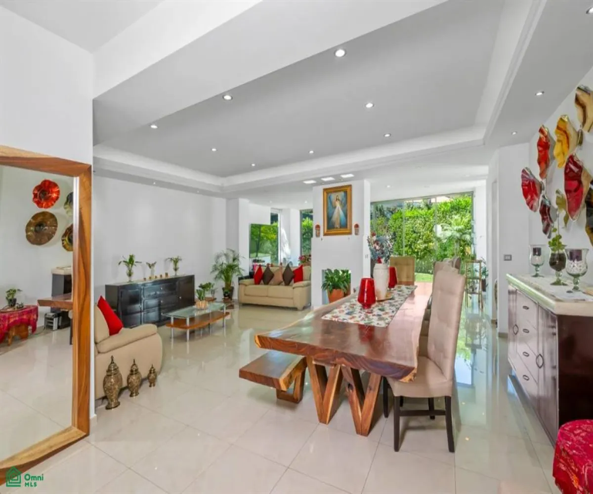 En Venta,Club de Golf Santa Anita,paseo de los lirios 601, Tlajomulco de Zuniga, Jalisco 45645, 4 Habitaciones,3 Baños,paseo de los lirios,1,MX25904478