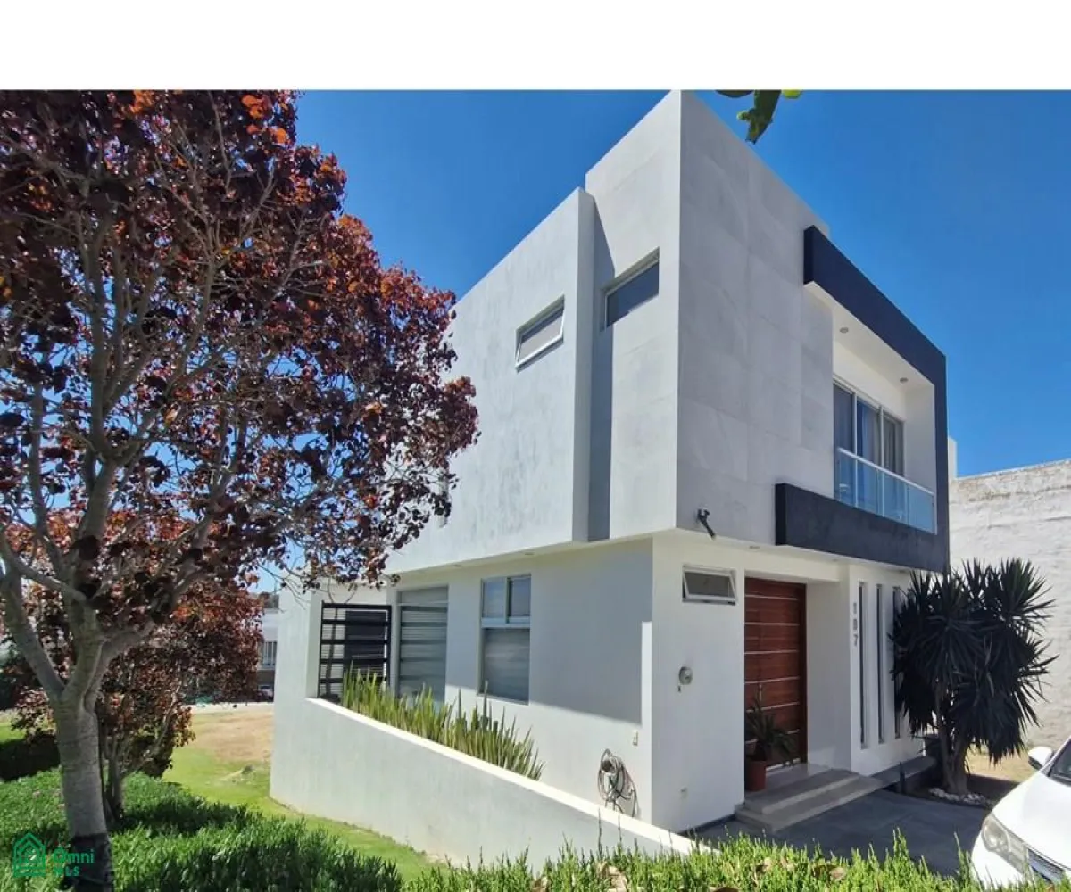 En Venta,Fraccionamiento Valle Imperial,AV D 575, Zapopan, Jalisco 45134, 4 Habitaciones,4 Baños,AV D,MX25905815