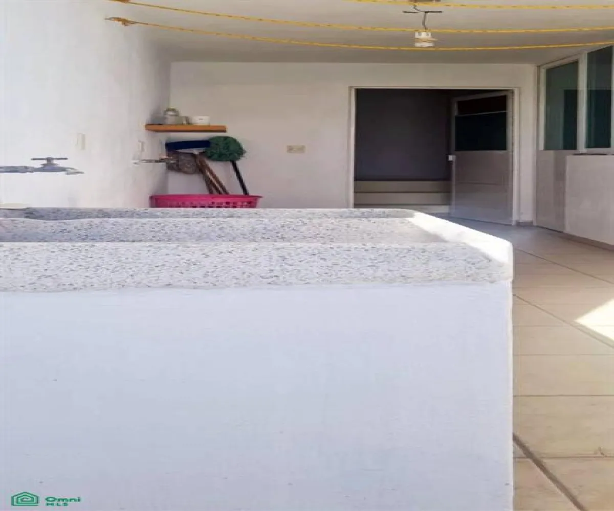 En Venta,Bosques Santa Anita,Circuito Cañada del Tigre 18 D Coto 7, Cond. Cañad, Tlajomulco de Zuniga, Jalisco 45645, 5 Habitaciones,4 Baños,Circuito Cañada del Tigre,3,MX25906196