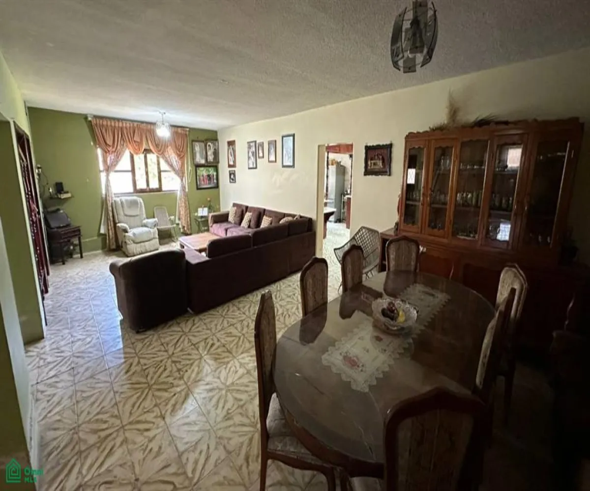 En Venta,Jardines de La Calera,Malvas 140, Tlajomulco de Zuniga, Jalisco 45676, 5 Habitaciones,3 Baños,Malvas,2,MX25908304