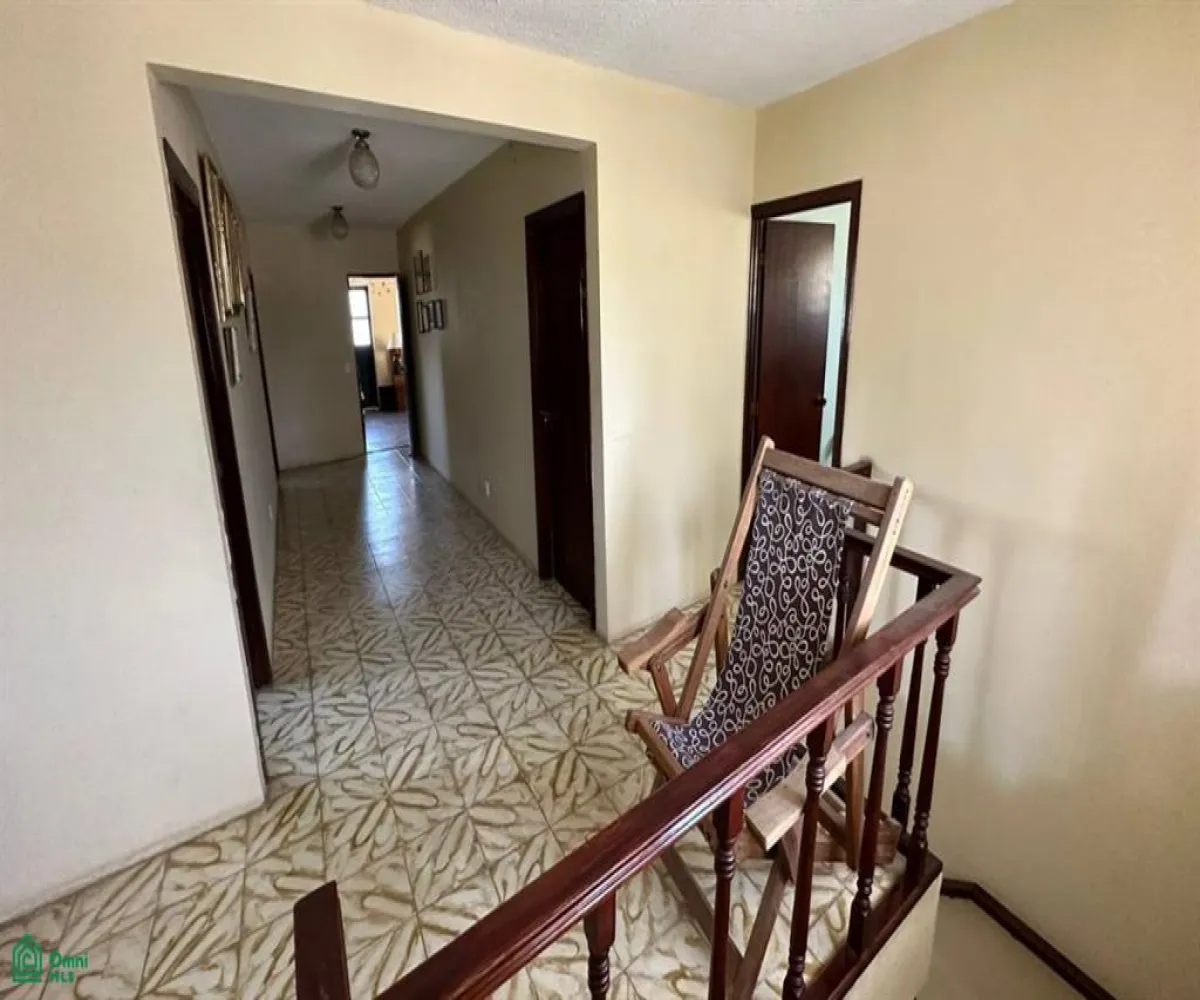 En Venta,Jardines de La Calera,Malvas 140, Tlajomulco de Zuniga, Jalisco 45676, 5 Habitaciones,3 Baños,Malvas,2,MX25908304