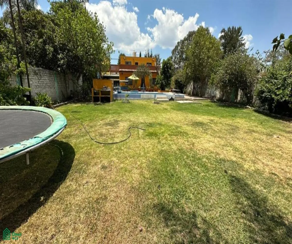 En Venta,Jardines de La Calera,Malvas 140, Tlajomulco de Zuniga, Jalisco 45676, 5 Habitaciones,3 Baños,Malvas,2,MX25908304