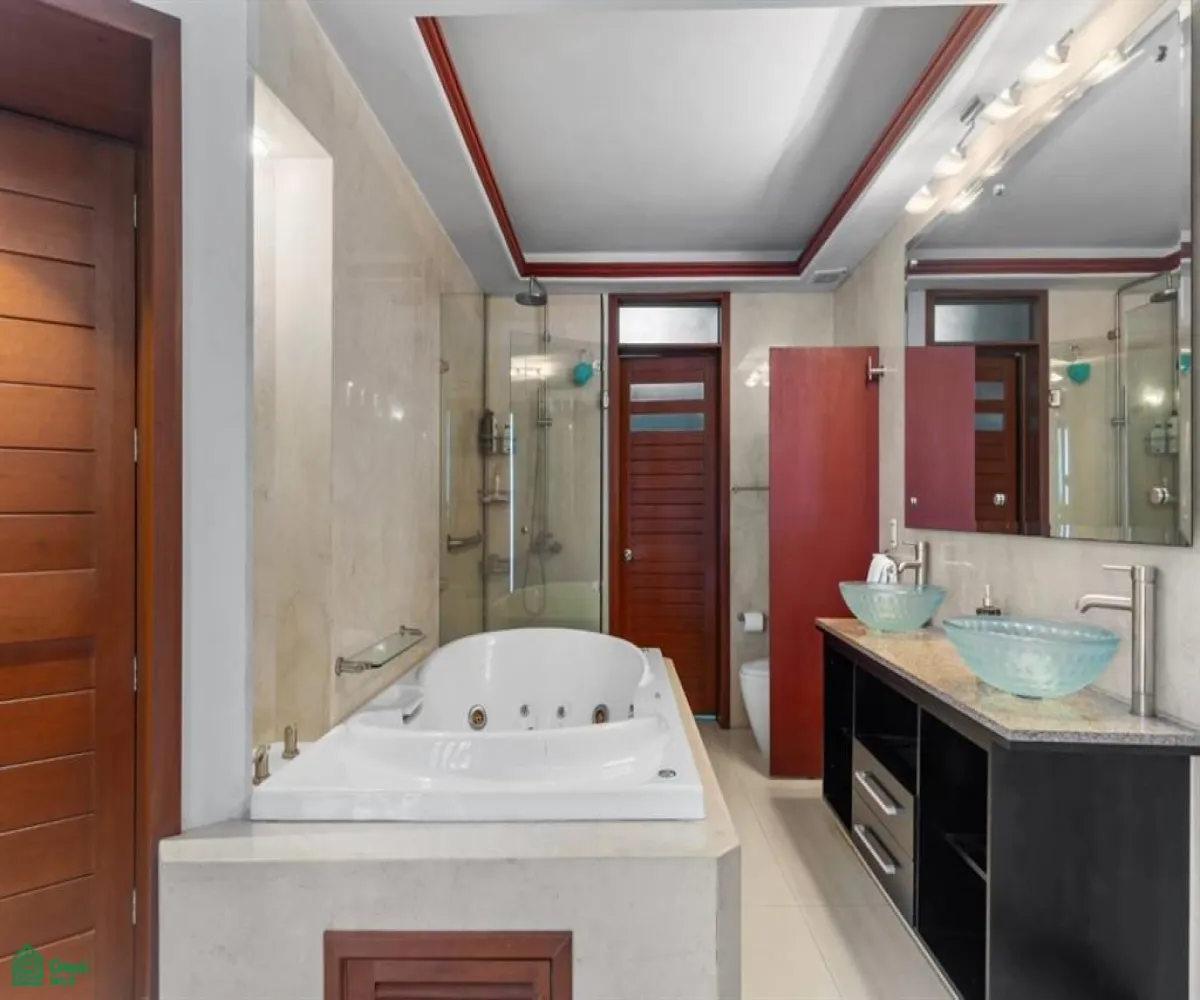 En Venta,El Cerro,Calle Allende 585 Int 1, Puerto Vallarta, Jalisco 48304, 2 Habitaciones,2 Baños,Calle Allende,MX25909282