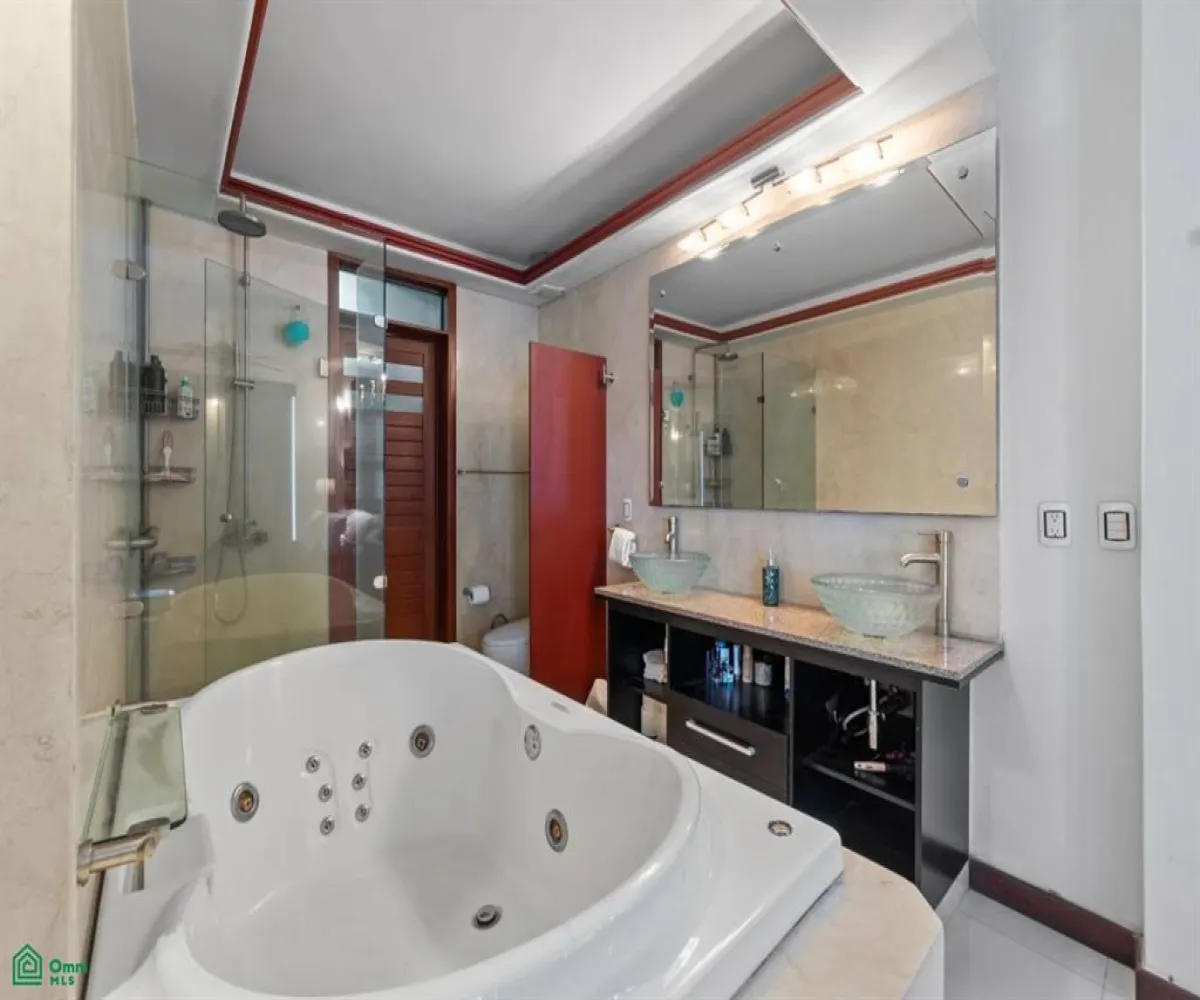 En Venta,El Cerro,Calle Allende 585 Int 1, Puerto Vallarta, Jalisco 48304, 2 Habitaciones,2 Baños,Calle Allende,MX25909282