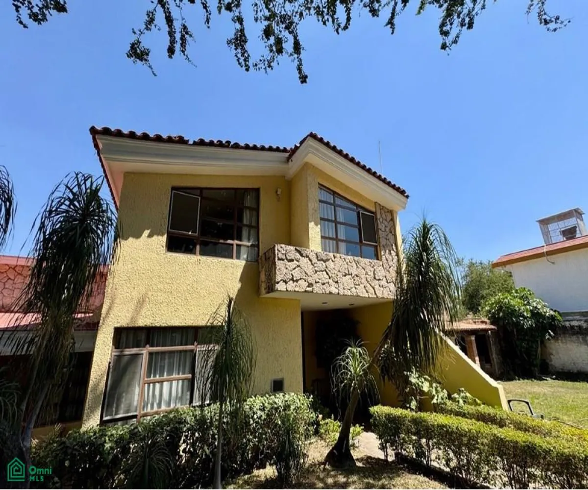 En Venta,Campestre Los Pinos,Lorenzo Barcelata 7536, Zapopan, Jalisco 45239, 3 Habitaciones,3 Baños,Lorenzo Barcelata,2,MX25909431