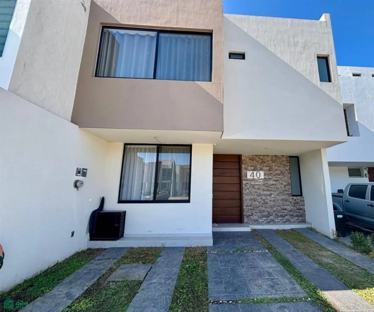 En Venta,San Agustín,Boulevard La Rúa (Residencial La Rúa) 40, Tlajomulco de Zuniga, Jalisco 45645, 3 Habitaciones,2 Baños,Boulevard La Rúa (Residencial La Rúa),3,MX25910886