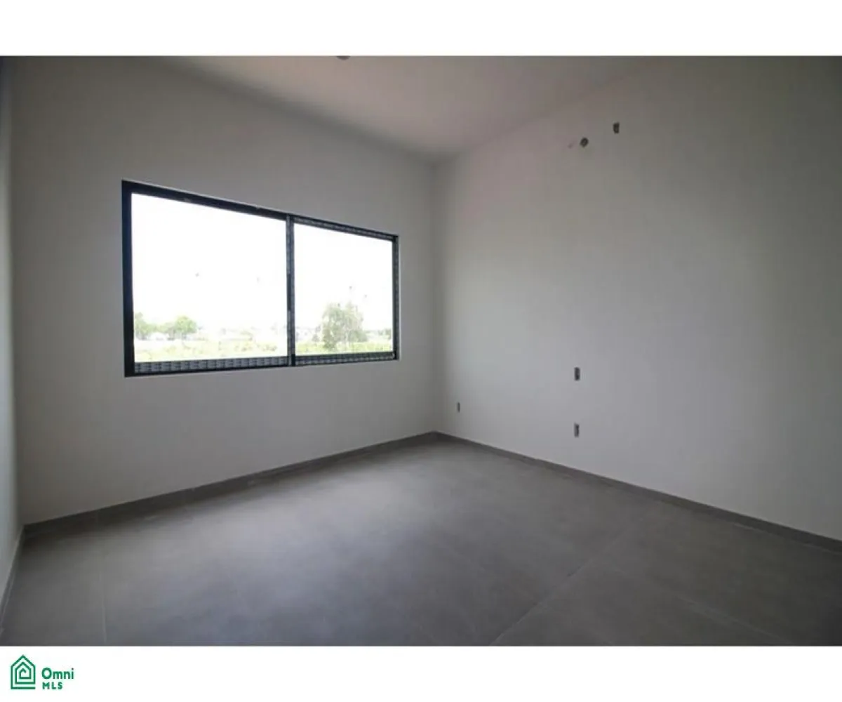 En Venta,Los Pinos Campestre,privada lorenzo barcelata 7302, Zapopan, Jalisco 45239, 4 Habitaciones,3 Baños,privada lorenzo barcelata,3,MX25914584