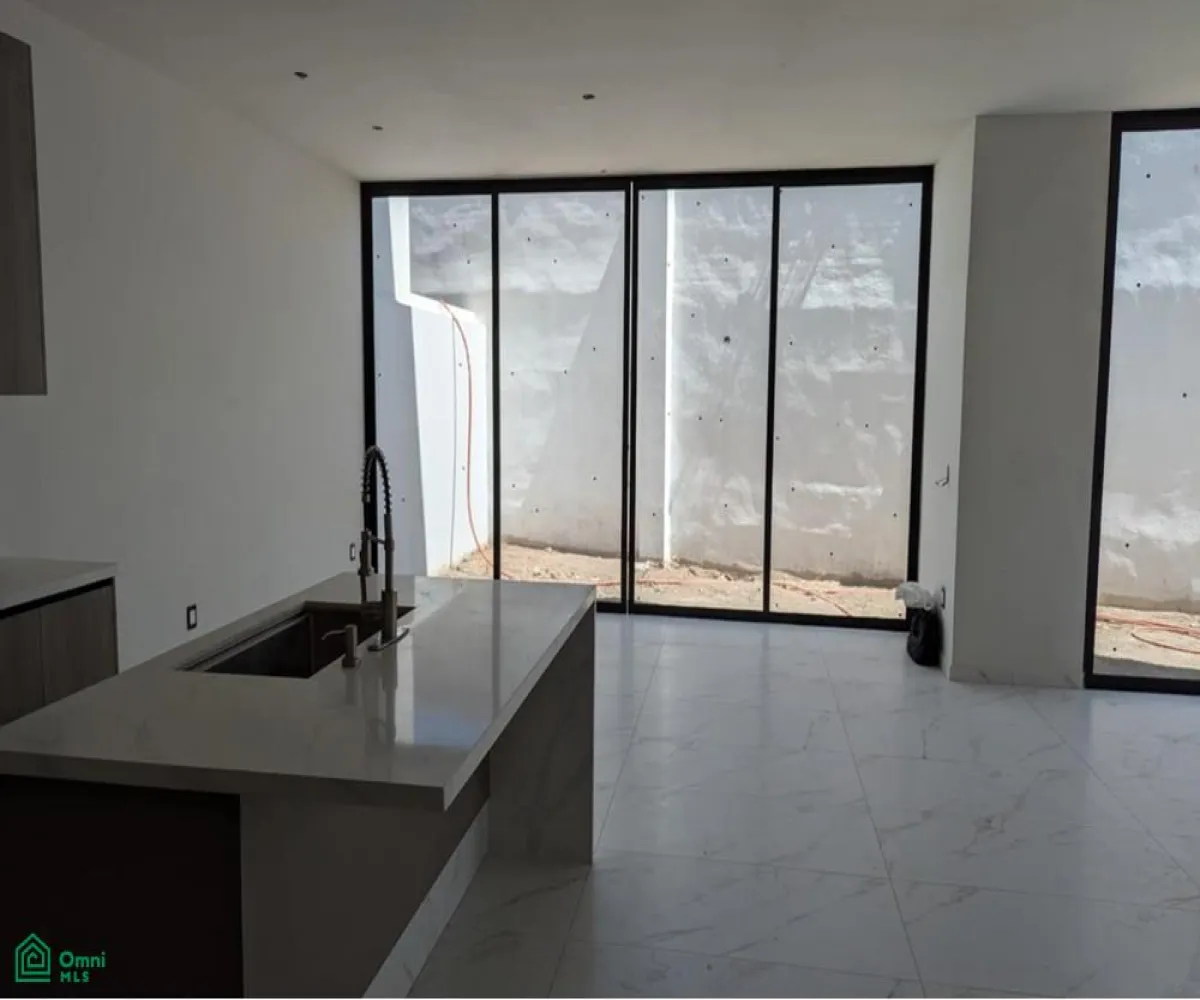 En Venta,Los Pinos Campestre,privada lorenzo barcelata 7302, Zapopan, Jalisco 45239, 4 Habitaciones,3 Baños,privada lorenzo barcelata,3,MX25914584