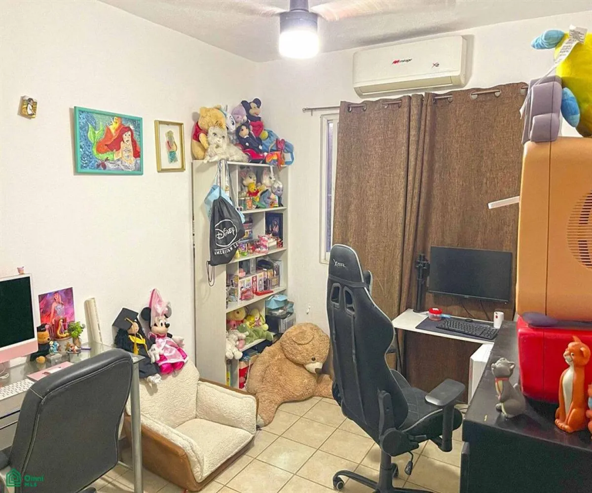 En Venta,Independencia,Pavo Real 491, Puerto Vallarta, Jalisco 48327, 3 Habitaciones,2 Baños,Pavo Real,2,MX25915984