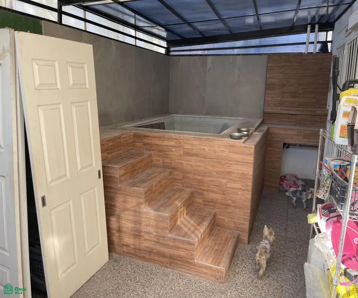 En Venta,Independencia,Pavo Real 491, Puerto Vallarta, Jalisco 48327, 3 Habitaciones,2 Baños,Pavo Real,2,MX25915984