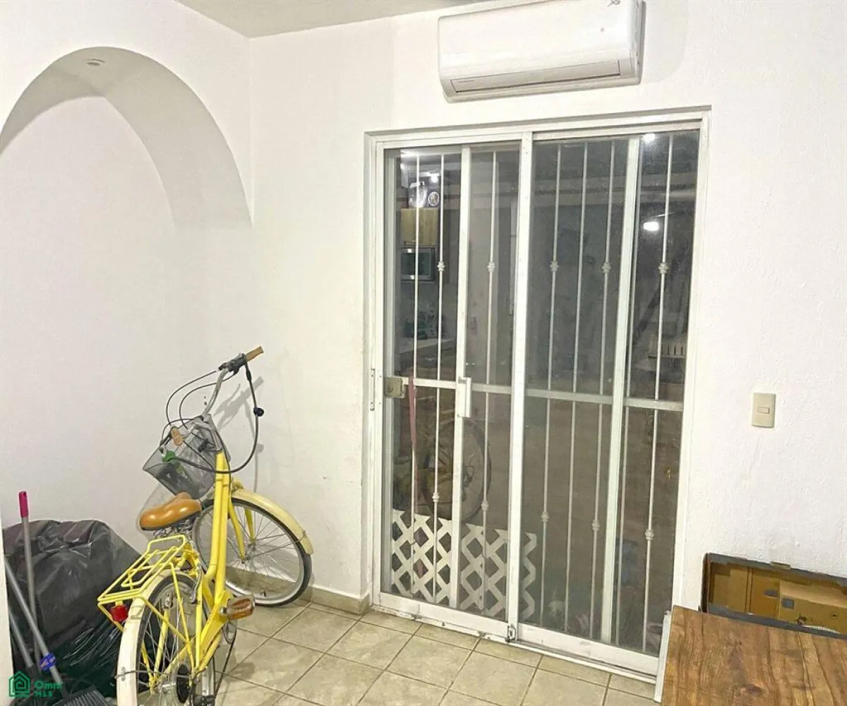 En Venta,Independencia,Pavo Real 491, Puerto Vallarta, Jalisco 48327, 3 Habitaciones,2 Baños,Pavo Real,2,MX25915984