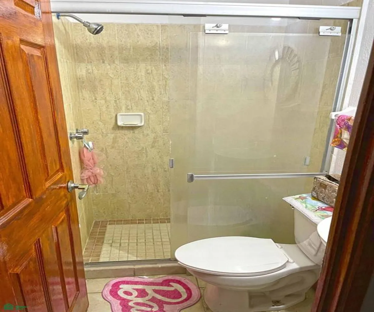 En Venta,Independencia,Pavo Real 491, Puerto Vallarta, Jalisco 48327, 3 Habitaciones,2 Baños,Pavo Real,2,MX25915984