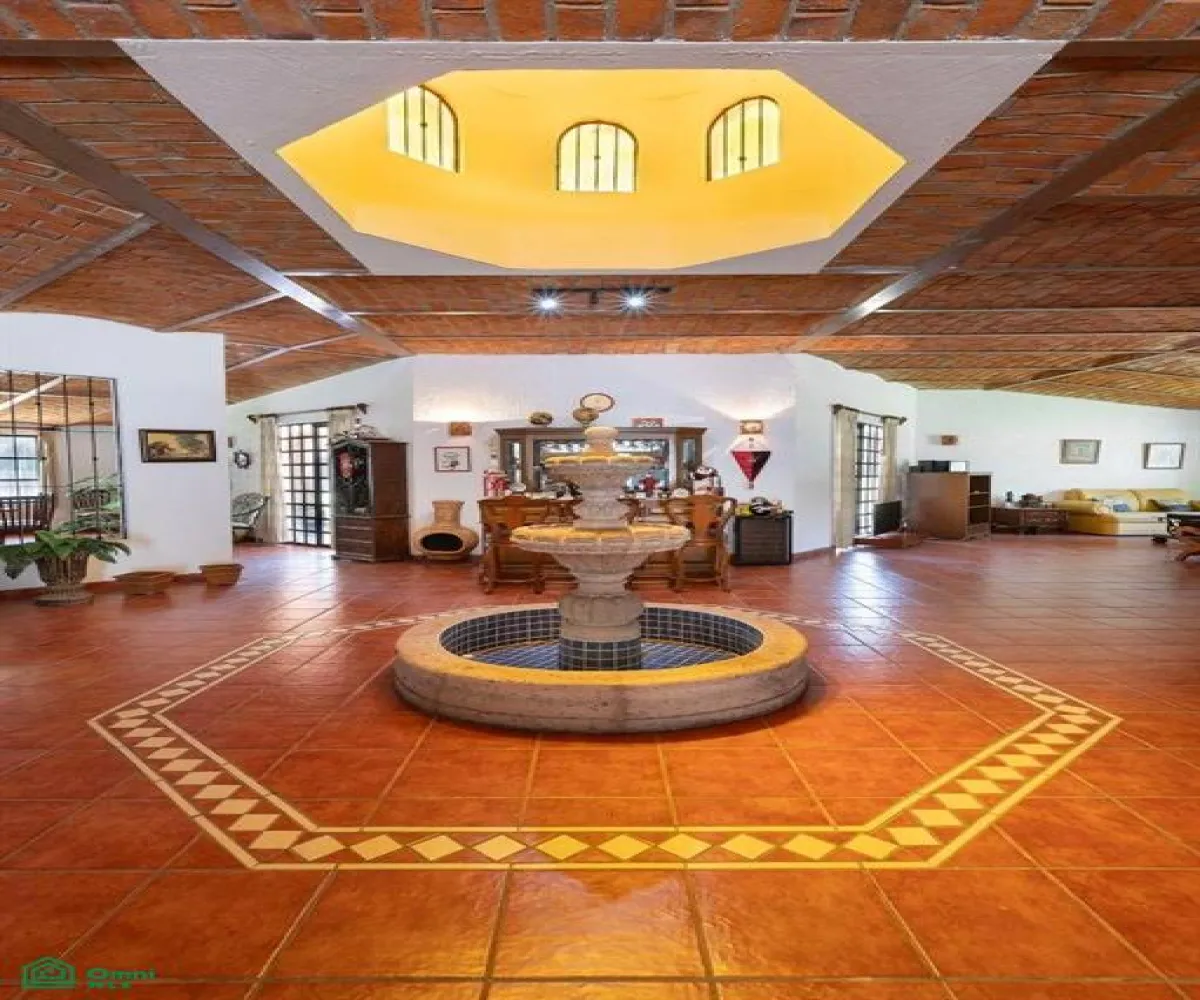 En Venta,Tlajomulco Centro,Camino Real 210, Tlajomulco de Zuniga, Jalisco 45640, 4 Habitaciones,5 Baños,Camino Real,MX25916362