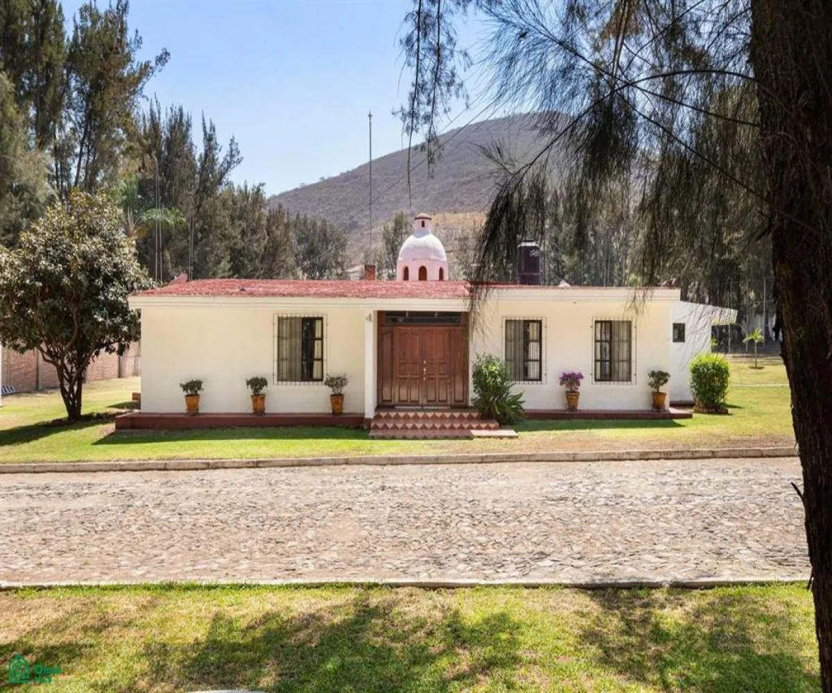 En Venta,Tlajomulco Centro,Camino Real 210, Tlajomulco de Zuniga, Jalisco 45640, 4 Habitaciones,5 Baños,Camino Real,MX25916362