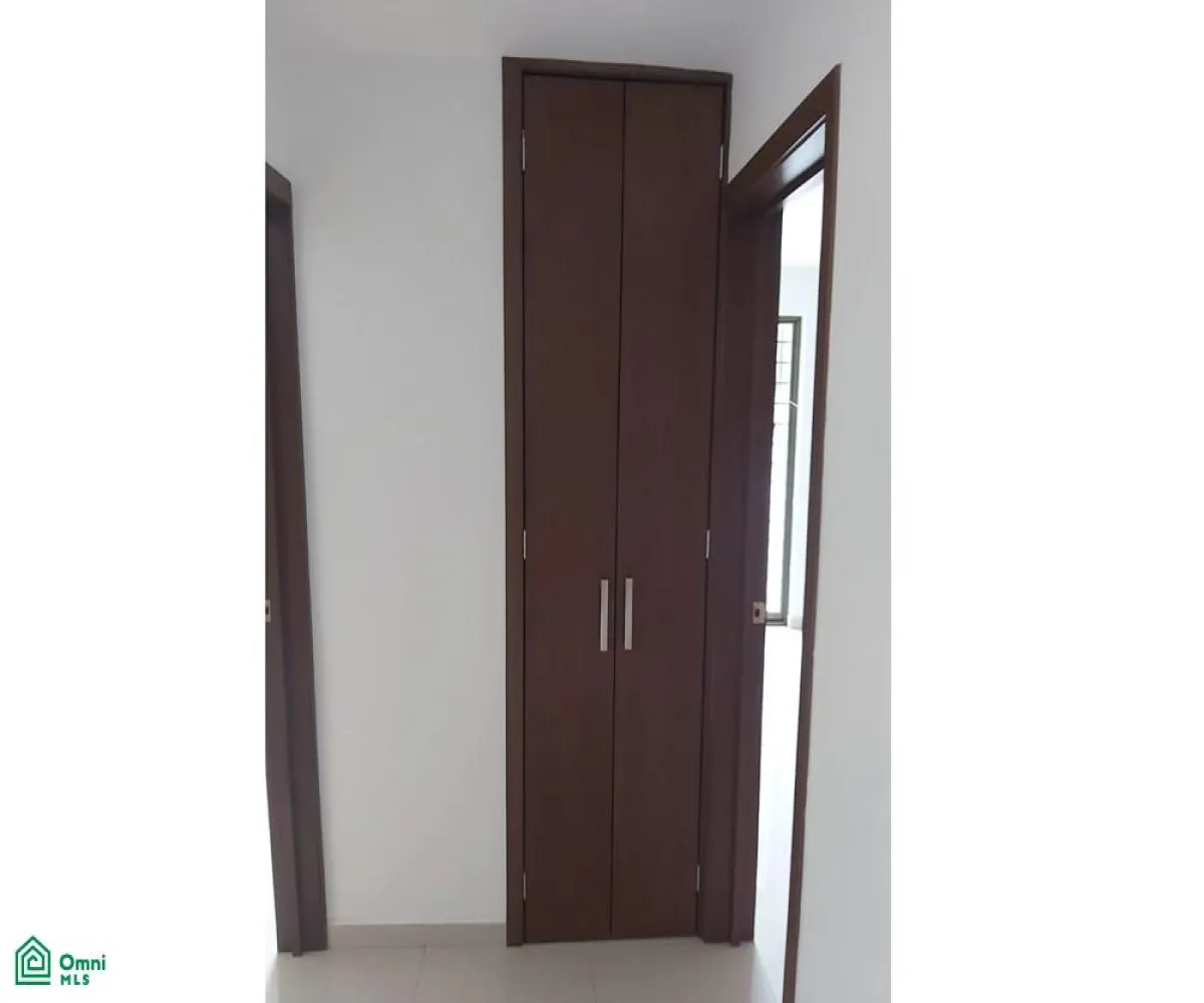 En Venta,Fracc. La Estancia,Robert Schuman 5007, Zapopan, Jalisco 45030, 4 Habitaciones,4 Baños,Robert Schuman,2,MX25917079