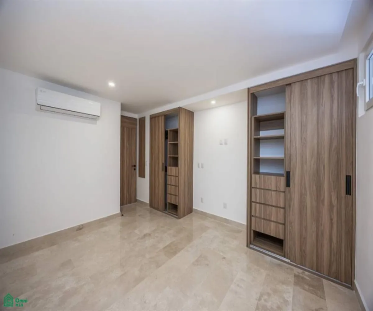 En Venta,Zona Hotelera Norte,Febronio Uribe 171, Puerto Vallarta, Jalisco 48333, 2 Habitaciones,2 Baños,Febronio Uribe,3,MX25922763