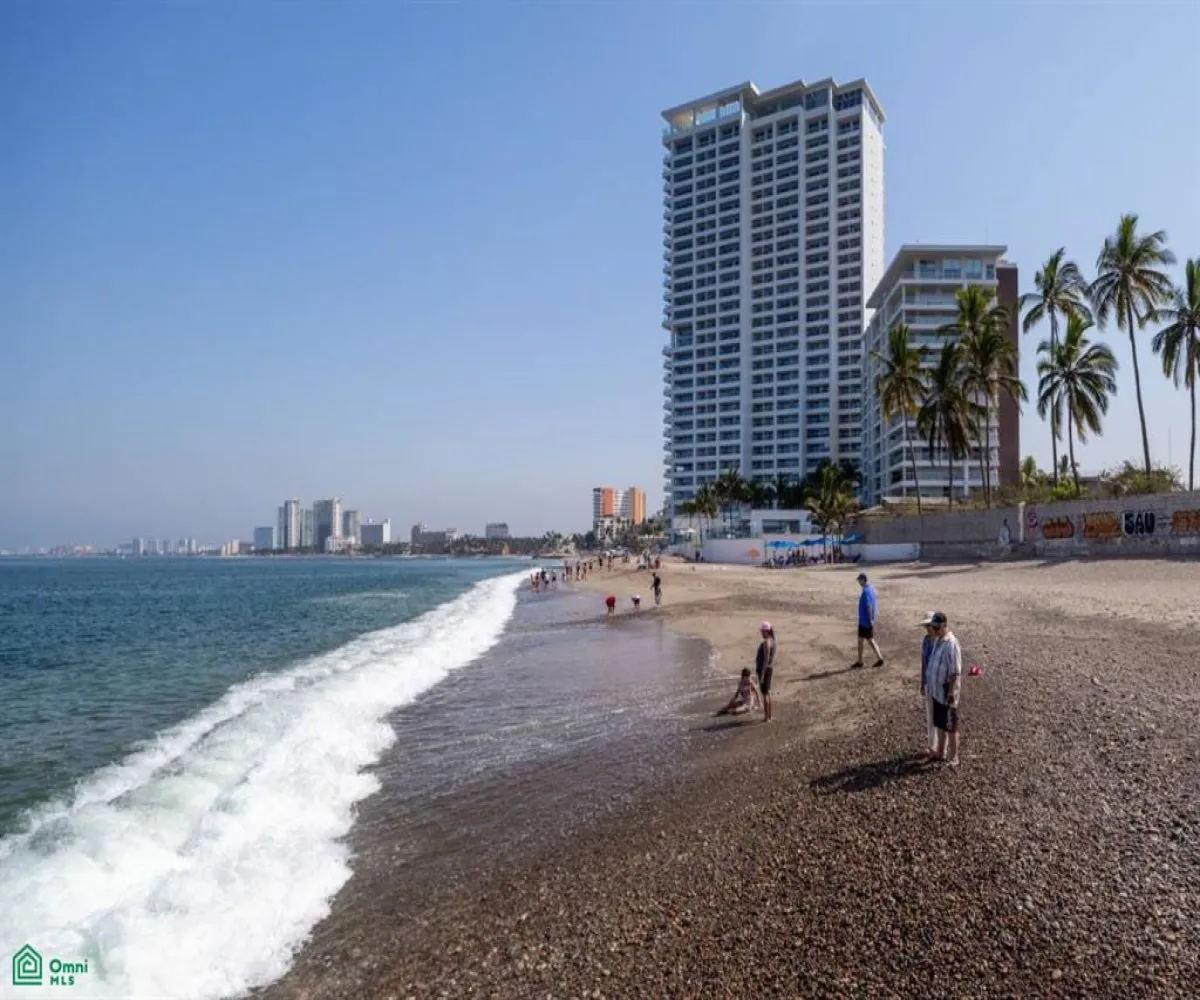 En Venta,Zona Hotelera Norte,Febronio Uribe 171, Puerto Vallarta, Jalisco 48333, 2 Habitaciones,2 Baños,Febronio Uribe,3,MX25922763