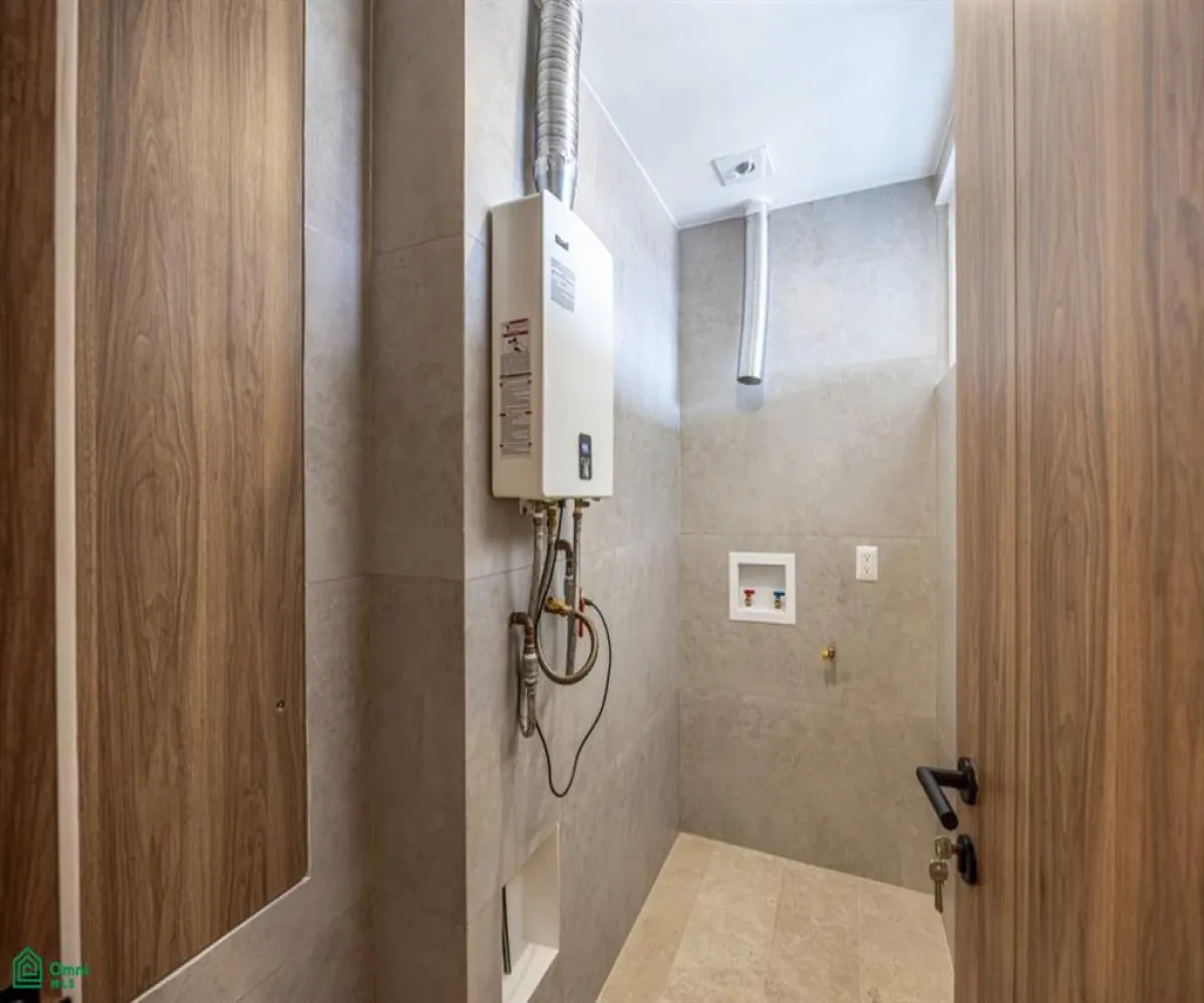 En Venta,Zona Hotelera Norte,Febronio Uribe 171, Puerto Vallarta, Jalisco 48333, 2 Habitaciones,2 Baños,Febronio Uribe,3,MX25922763