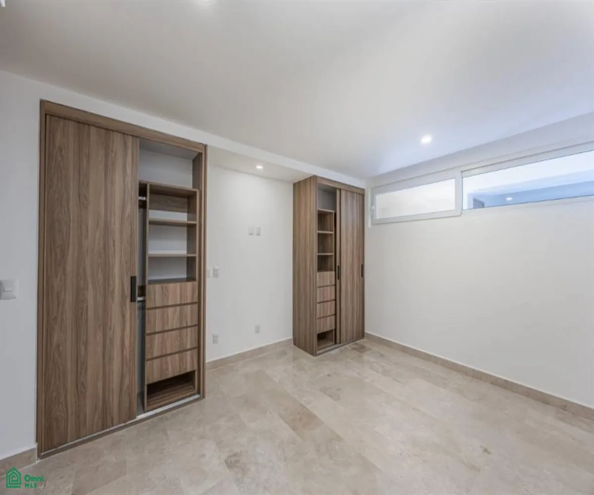 En Venta,Zona Hotelera Norte,Febronio Uribe 171, Puerto Vallarta, Jalisco 48333, 2 Habitaciones,2 Baños,Febronio Uribe,3,MX25922763