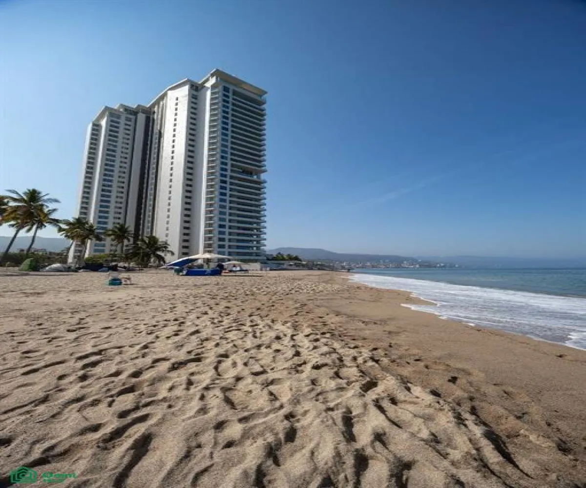 En Venta,Zona Hotelera Norte,Febronio Uribe 171, Puerto Vallarta, Jalisco 48333, 2 Habitaciones,2 Baños,Febronio Uribe,3,MX25922763