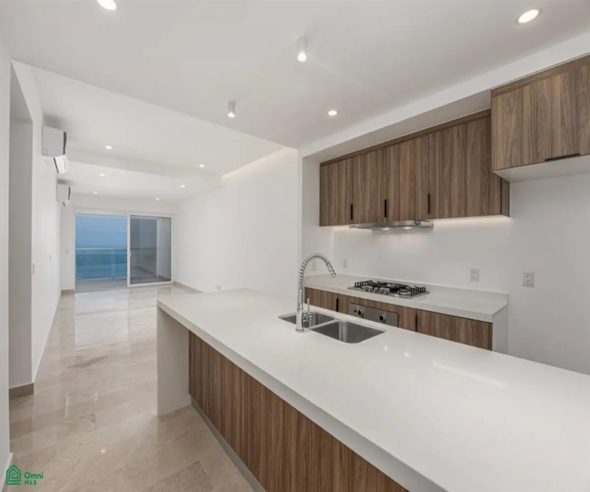 En Venta,Zona Hotelera Norte,Febronio Uribe 171, Puerto Vallarta, Jalisco 48333, 2 Habitaciones,2 Baños,Febronio Uribe,3,MX25922763