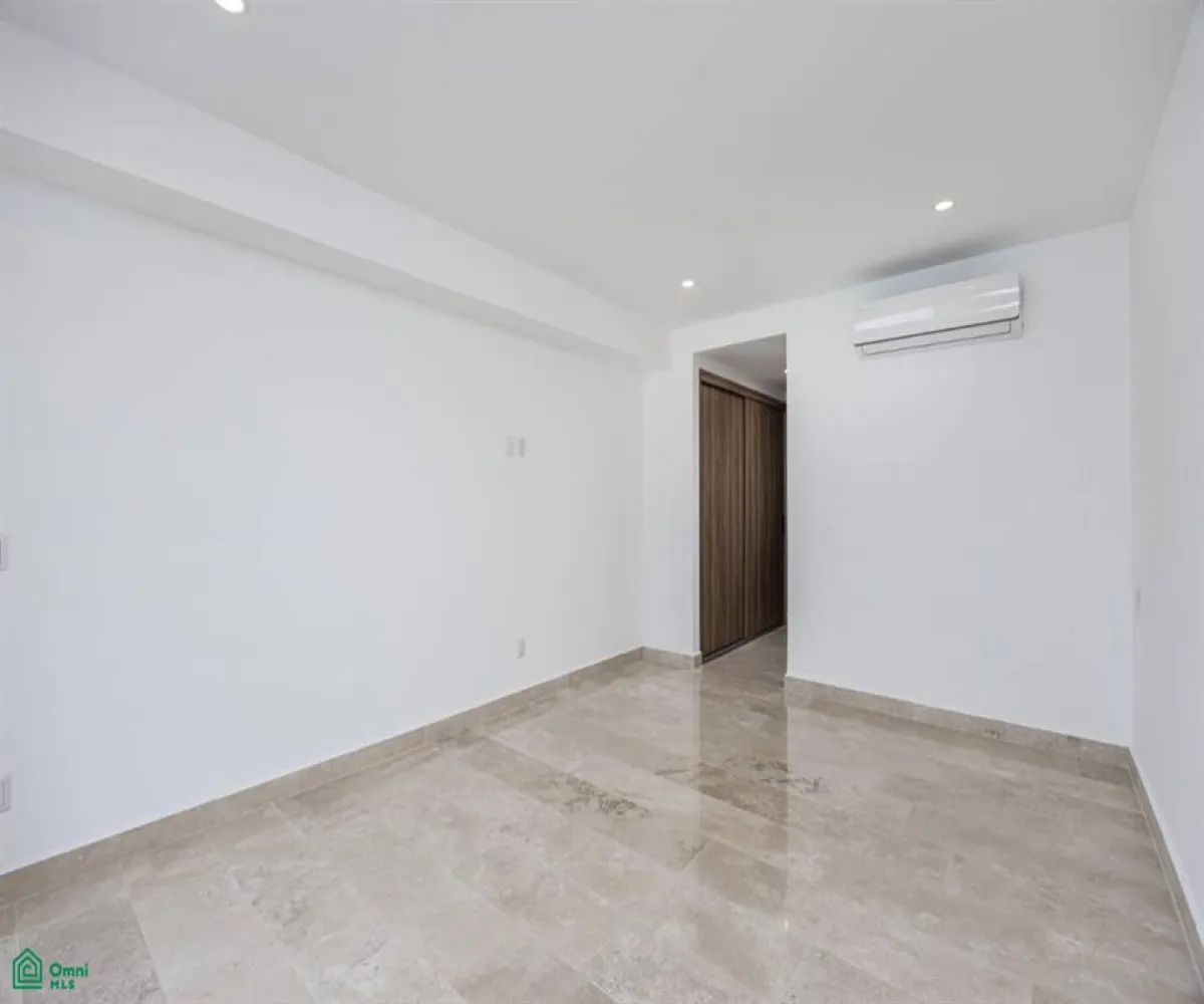 En Venta,Zona Hotelera Norte,Febronio Uribe 171, Puerto Vallarta, Jalisco 48333, 2 Habitaciones,2 Baños,Febronio Uribe,3,MX25922763