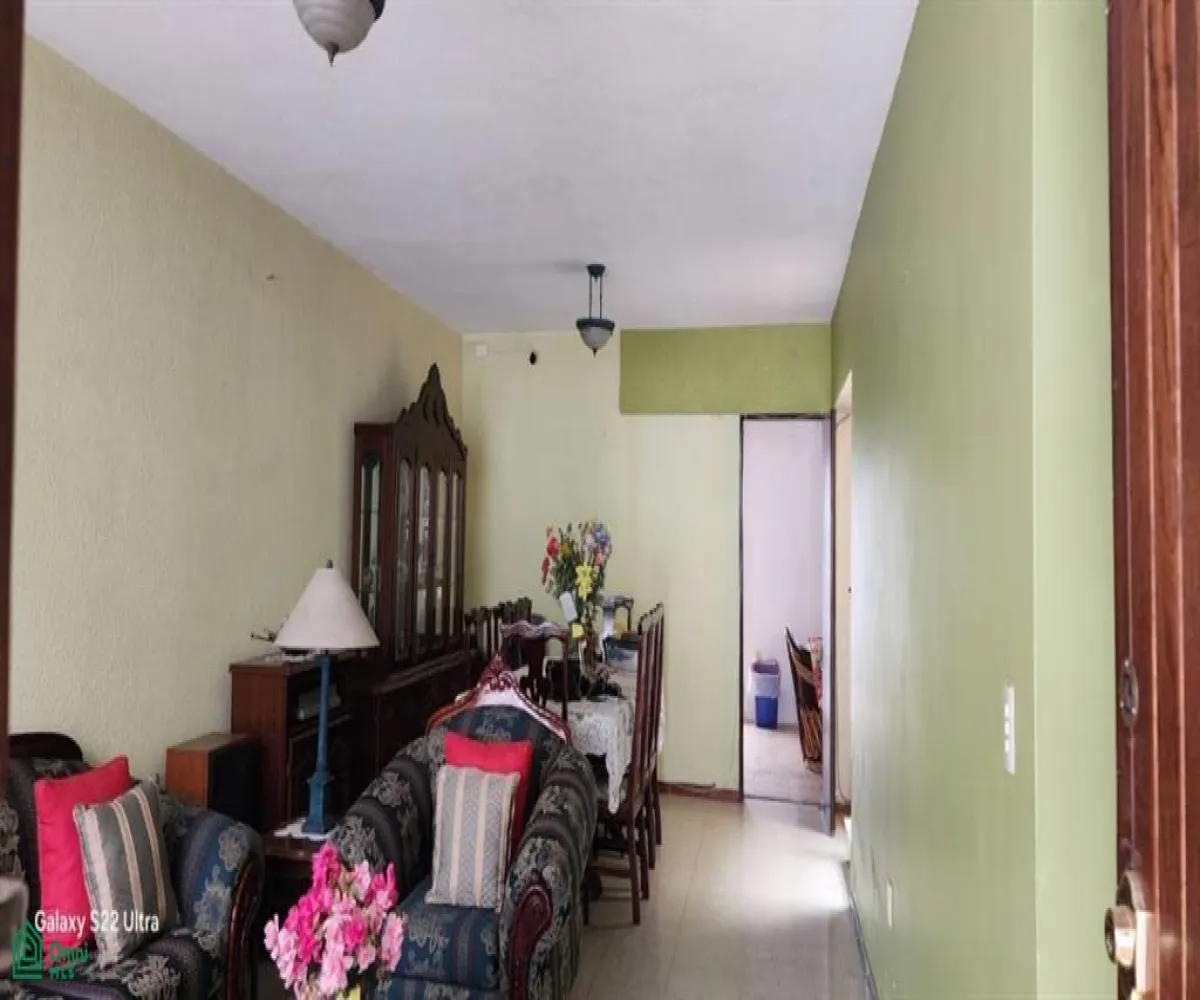 En Venta,Chapultepec Country,Andres Teran 1594, Guadalajara, Jalisco 44620, 5 Habitaciones,3 Baños,Andres Teran,2,MX25922940