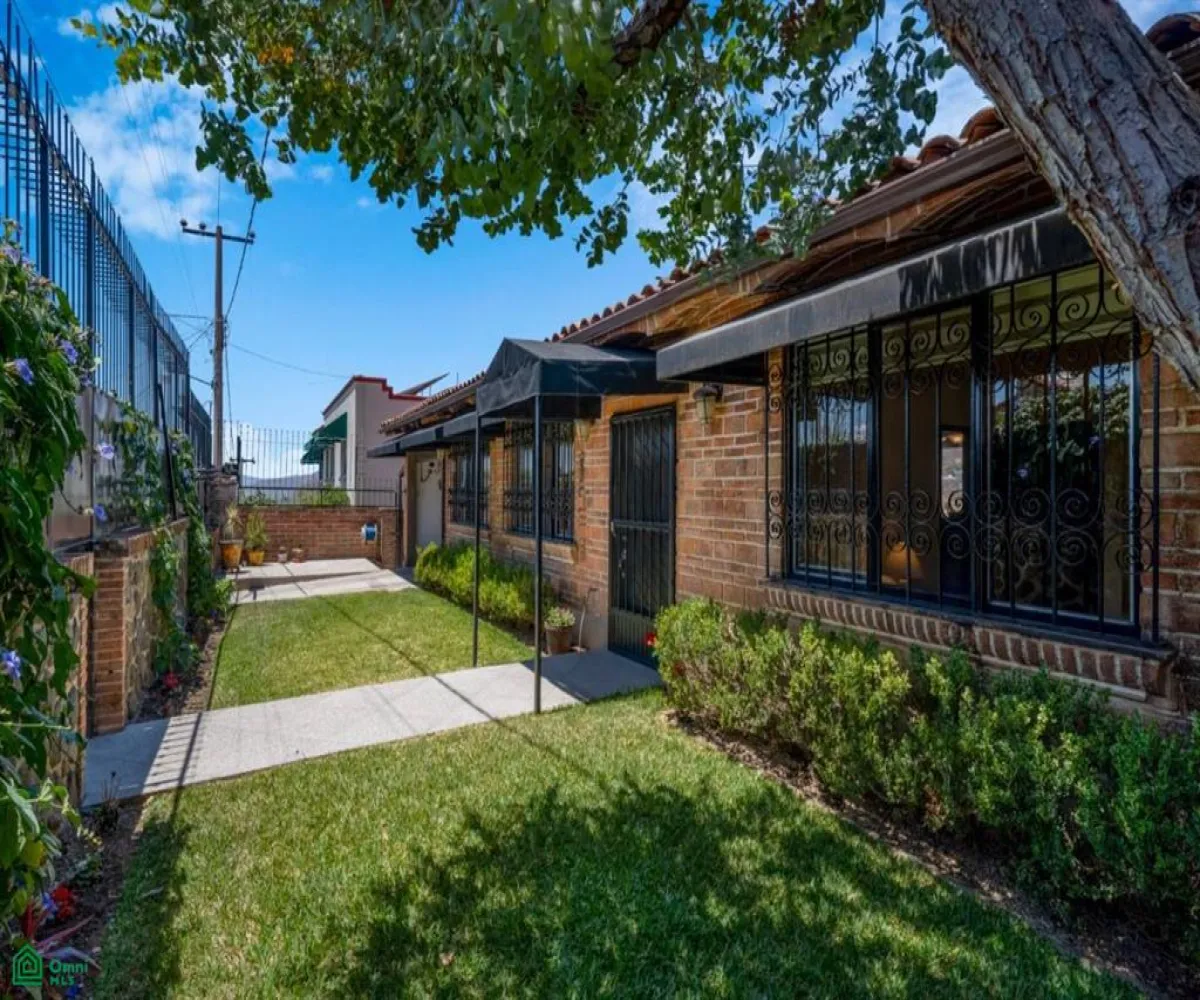 En Venta,Chulavista,Paseo Jacarandas 24, Chapala, Jalisco 45907, 3 Habitaciones,4 Baños,Paseo Jacarandas,2,MX25923338