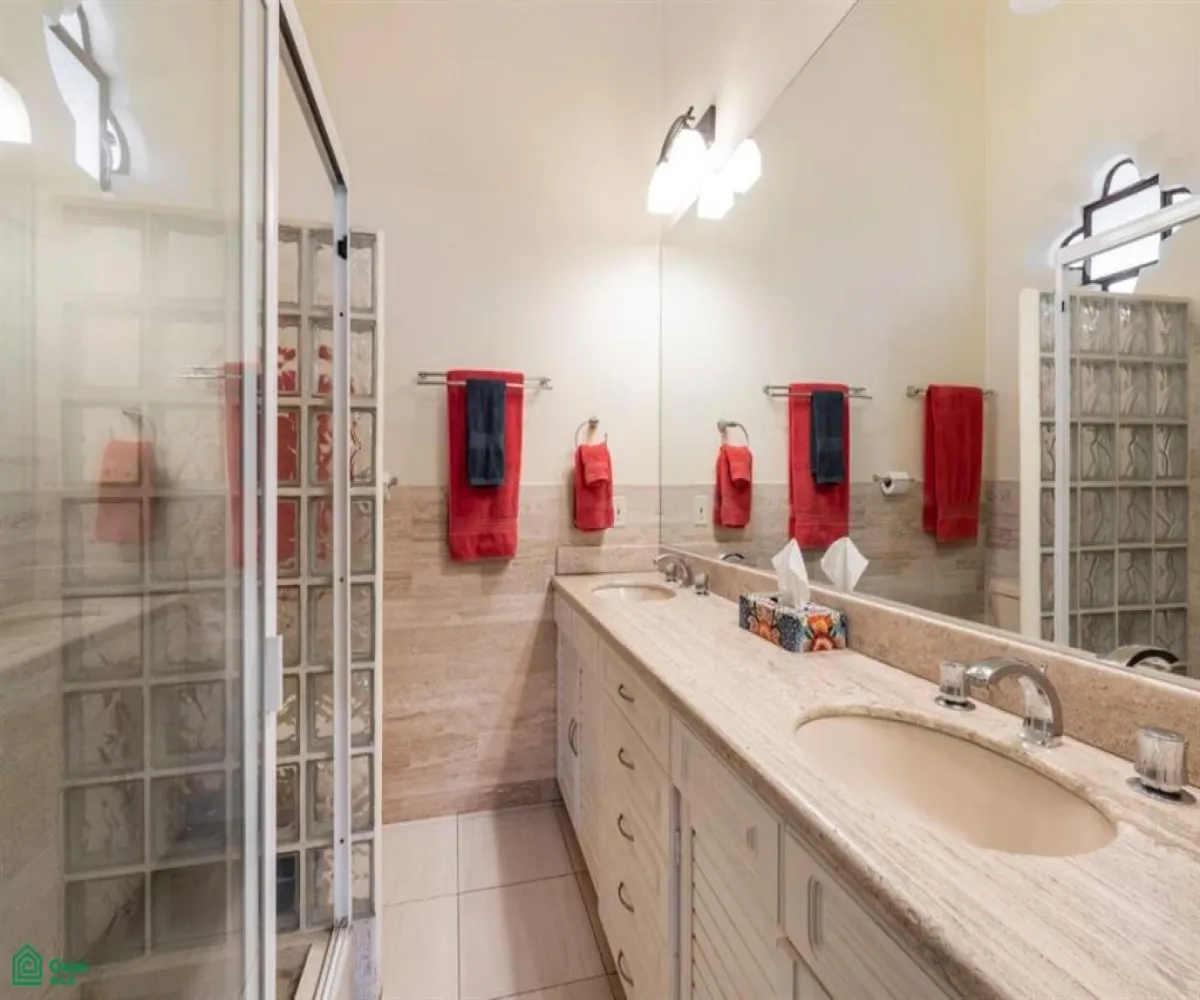 En Venta,Chulavista,Paseo Jacarandas 24, Chapala, Jalisco 45907, 3 Habitaciones,4 Baños,Paseo Jacarandas,2,MX25923338