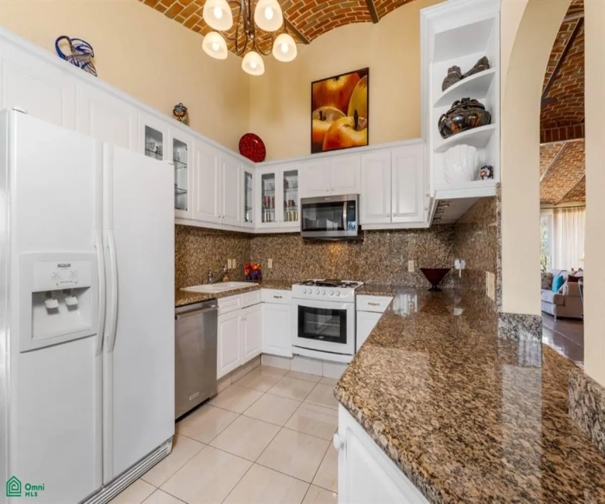 En Venta,Chulavista,Paseo Jacarandas 24, Chapala, Jalisco 45907, 3 Habitaciones,4 Baños,Paseo Jacarandas,2,MX25923338