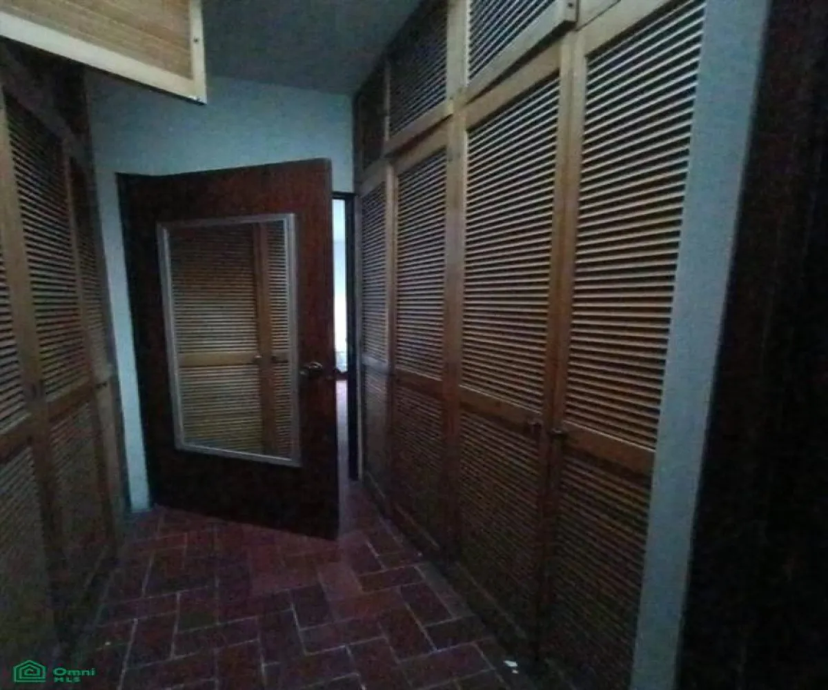 En Venta,Residencial Patria,Lago Ginebra 2743, Zapopan, Jalisco 45160, 8 Habitaciones,5 Baños,Lago Ginebra,3,MX25924795