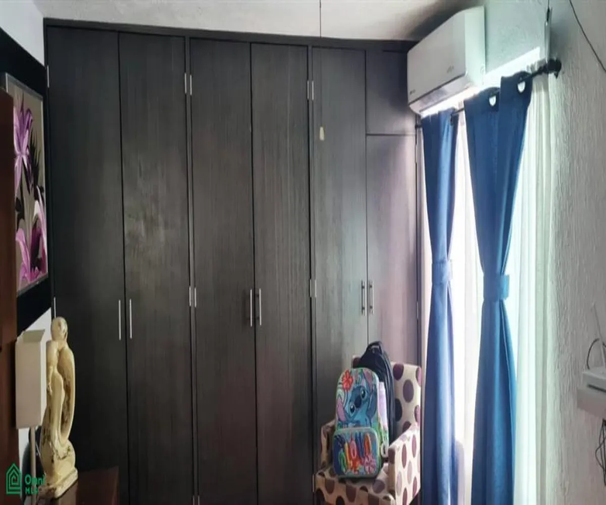 En Venta,Los Olivos de Tlaquepaque,Bosque la Primavera 65, Álamos 4, Tlaquepaque, Jalisco 45601, 4 Habitaciones,2 Baños,Bosque la Primavera,3,MX25925018