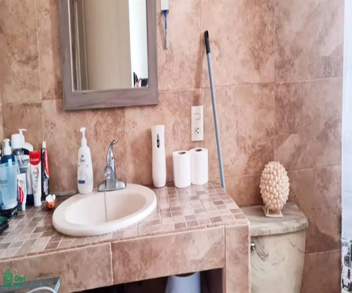 En Venta,Los Olivos de Tlaquepaque,Bosque la Primavera 65, Álamos 4, Tlaquepaque, Jalisco 45601, 4 Habitaciones,2 Baños,Bosque la Primavera,3,MX25925018