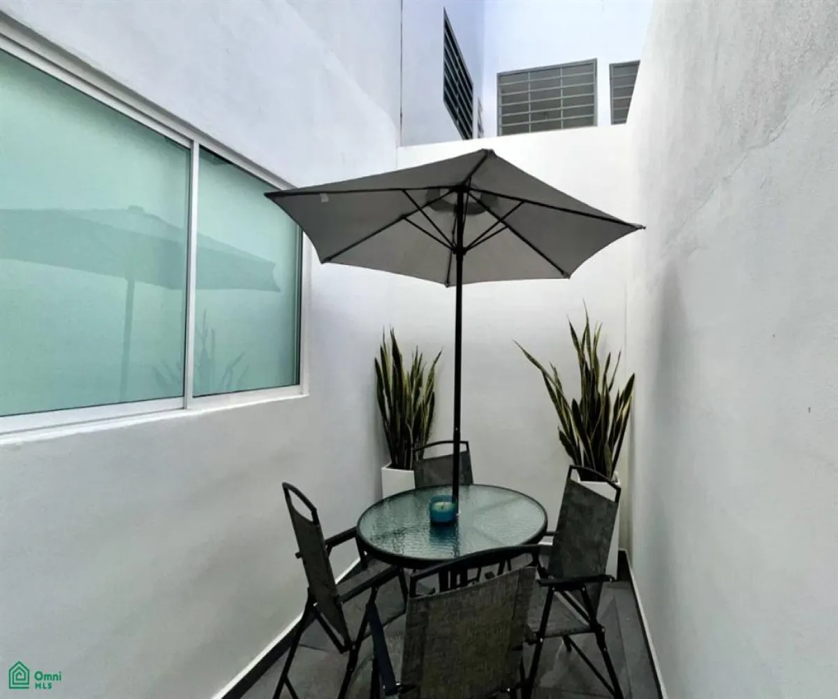 En Venta,Ixtapa,Lluvia de Oro 260, Puerto Vallarta, Jalisco 48280, 2 Habitaciones,1 Baño,Lluvia de Oro,MX25927656