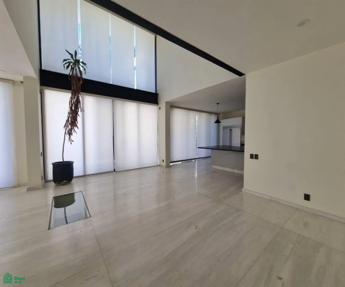 En Venta,Cielo Contry Club,paseo del valle 602, Tlajomulco de Zuniga, Jalisco 45643, 6 Habitaciones,5 Baños,paseo del valle,3,MX25928134